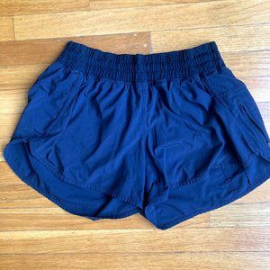 Lululemon Hotty Shorts - Size 6